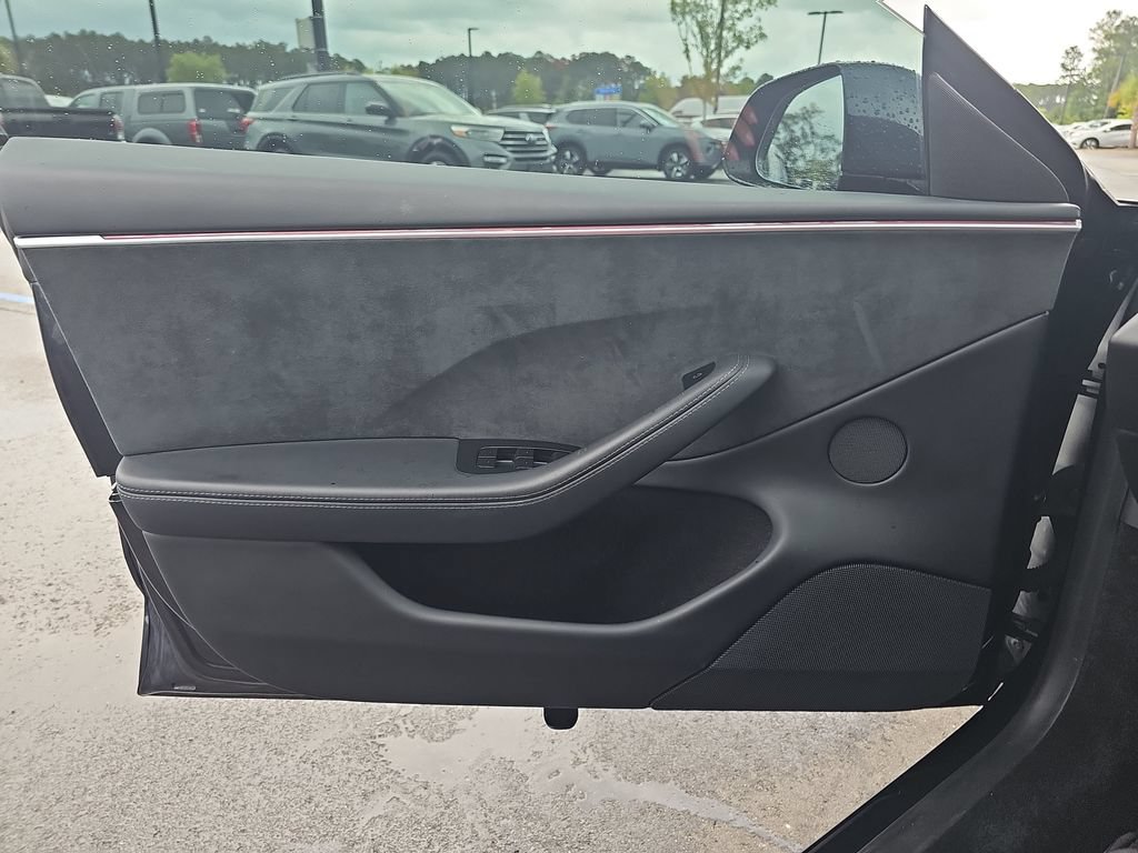 Used 2024 Tesla Model 3 Performance AWD/4WD image 32
