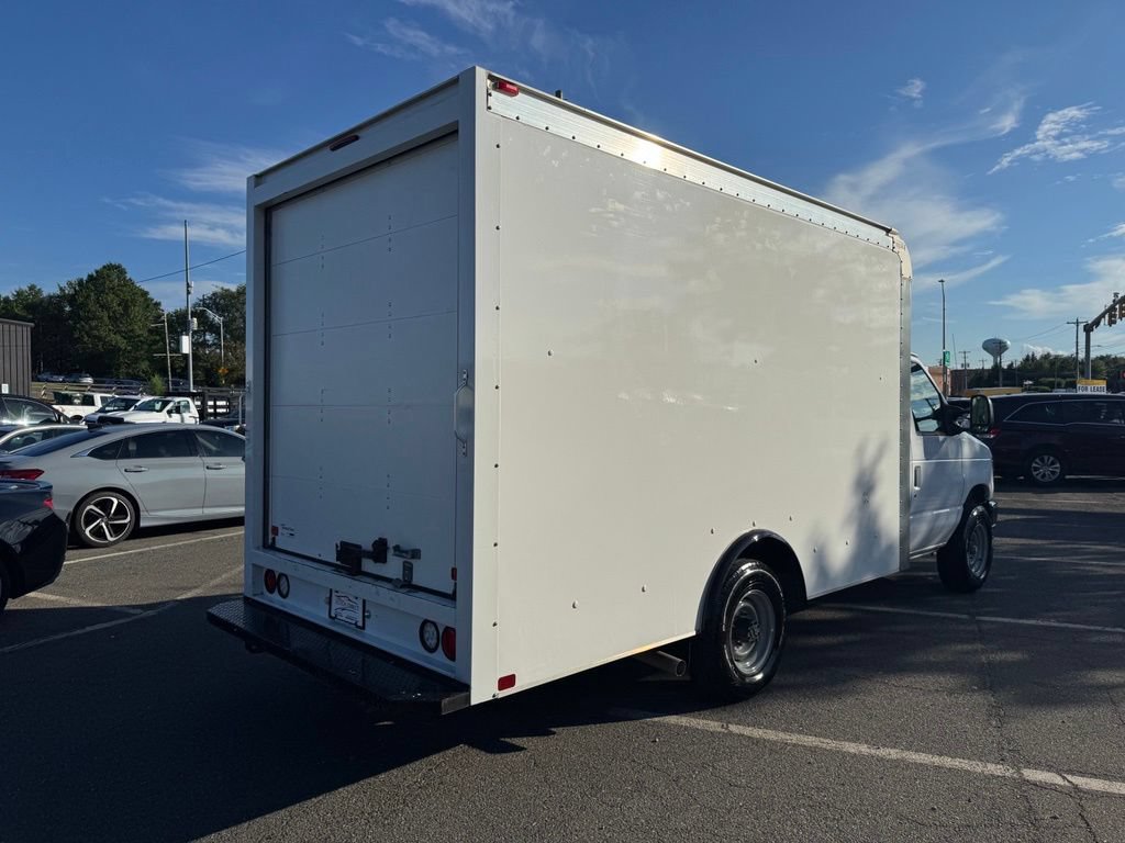 Used 2019 Ford E-350 and Econoline 350 Super Duty w/ Power Windows & Locks Group RWD image 7