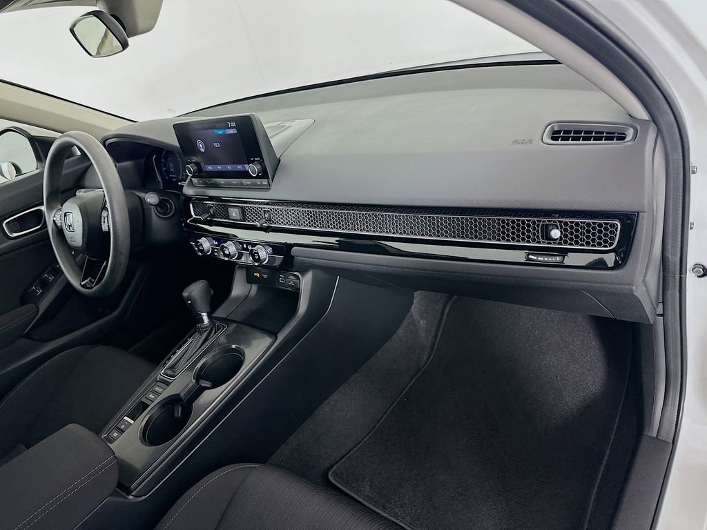 Used 2023 Honda Civic LX image 27