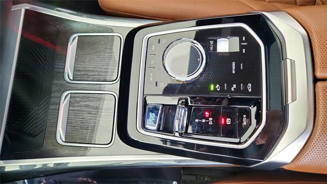 Used 2023 BMW i7 xDrive60 image 50