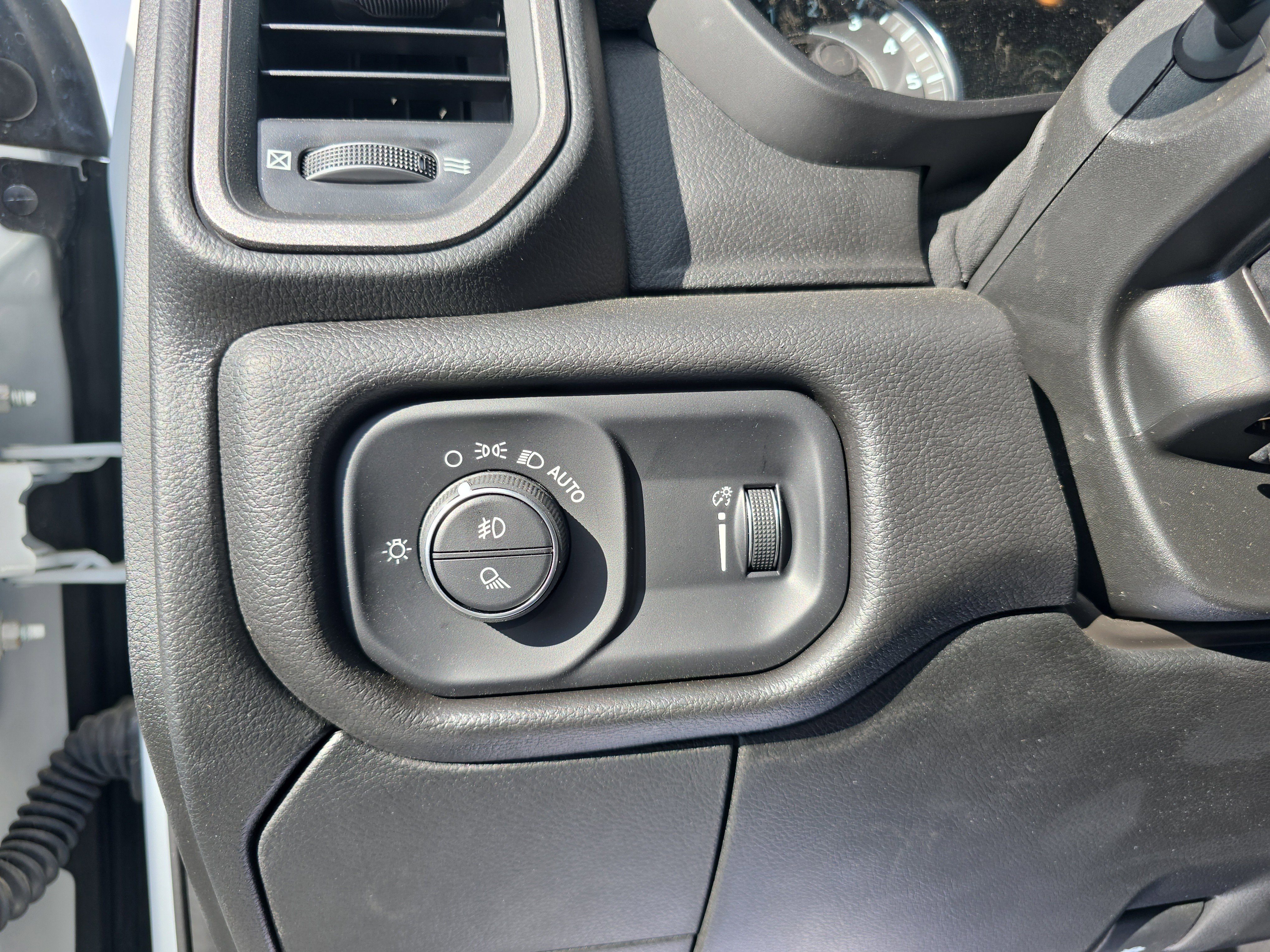 Used 2024 RAM 3500 Tradesman w/ Safety Group image 18