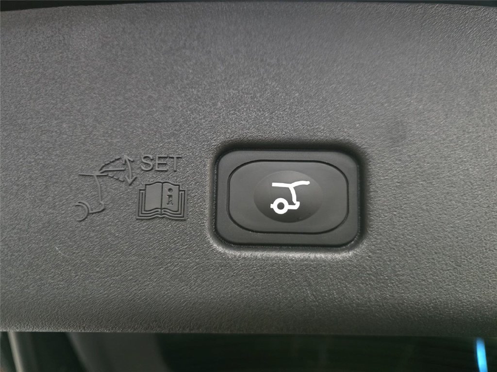 New 2026 Lincoln Nautilus Reserve AWD/4WD image 22