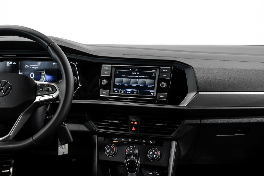 Used 2024 Volkswagen Jetta Sport image 22