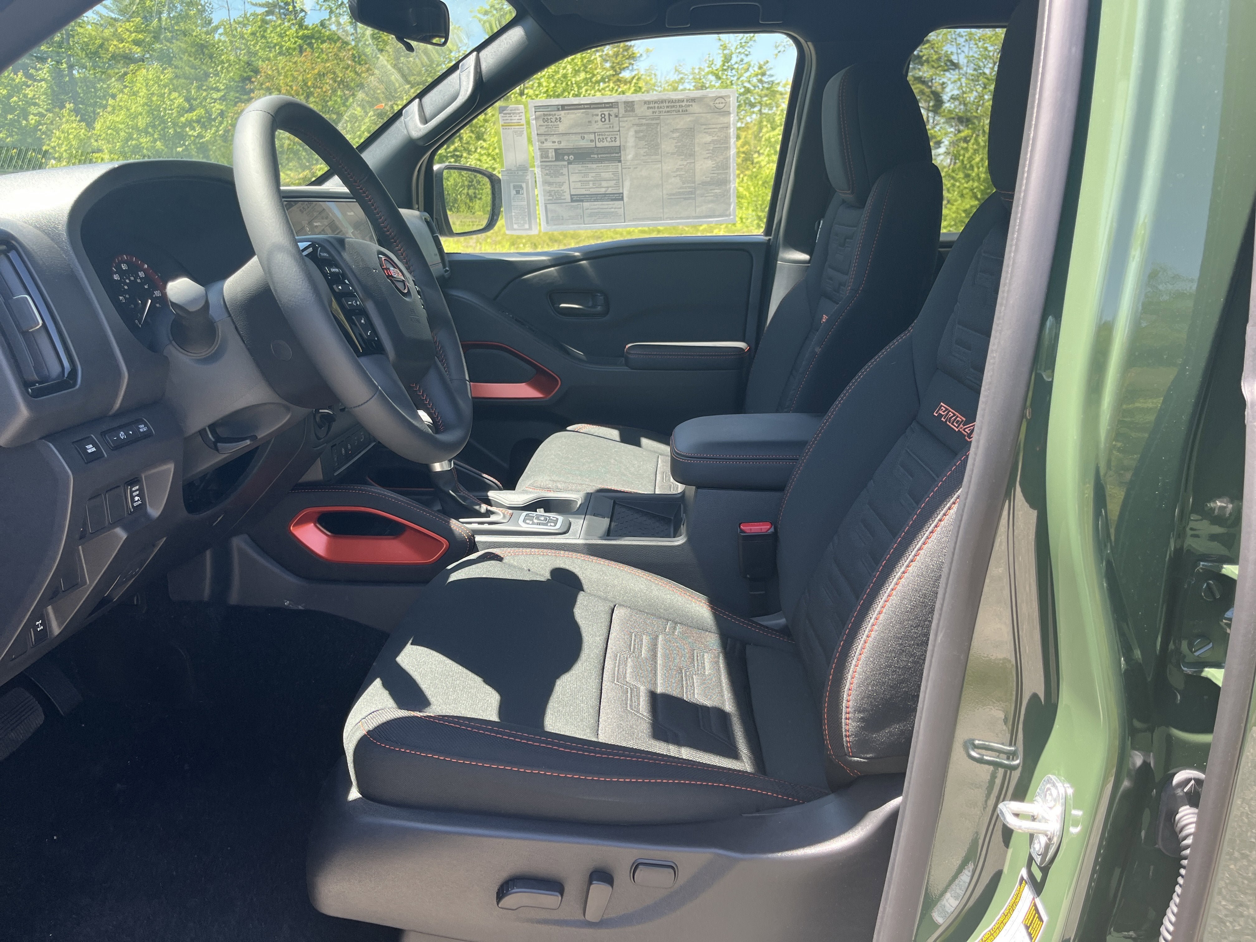 New 2026 Nissan Frontier PRO-4X w/ Pro-4x Convenience Package AWD/4WD image 4