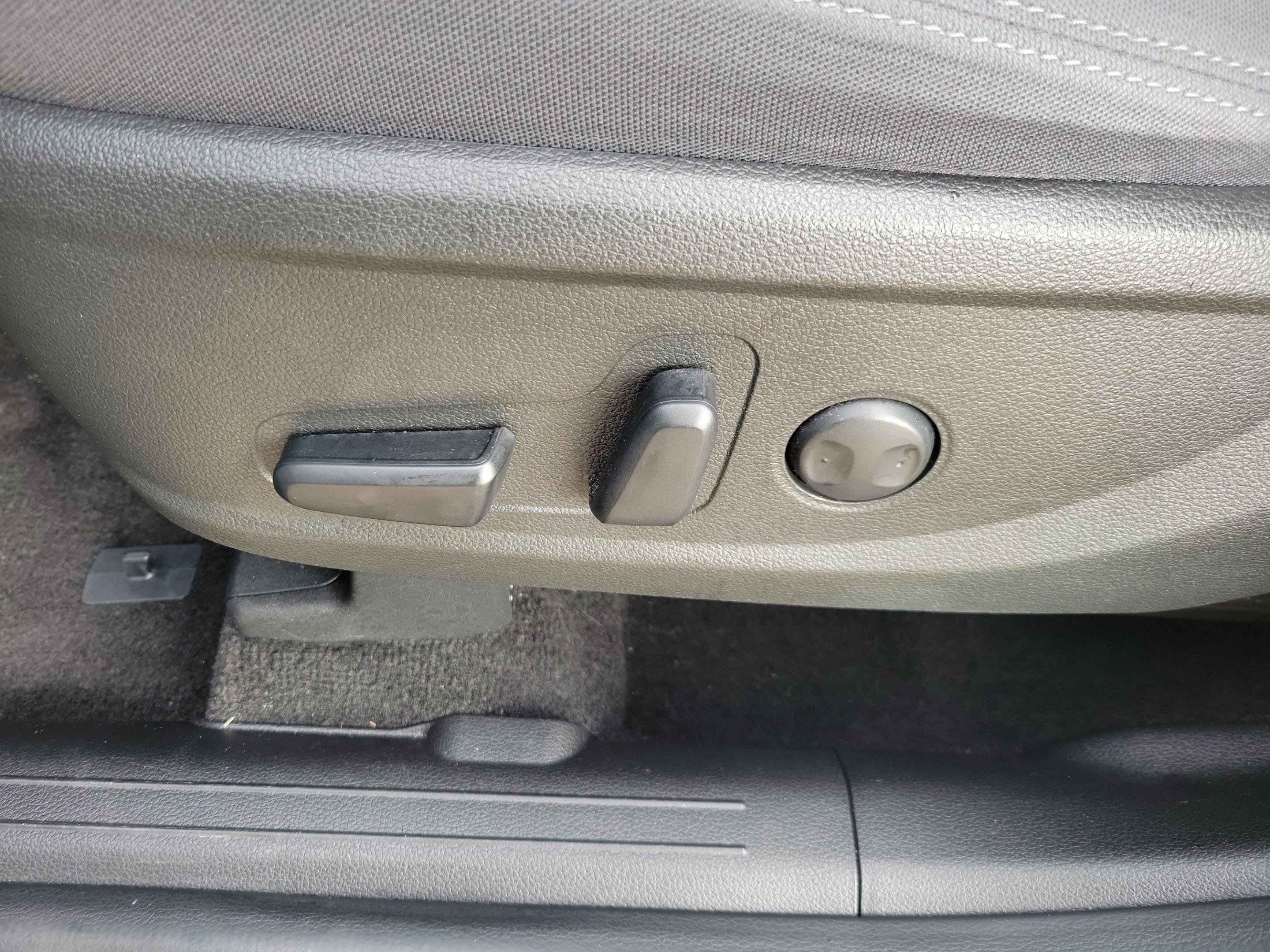 Certified 2023 Hyundai Santa Fe SEL w/ Cargo Package image 17