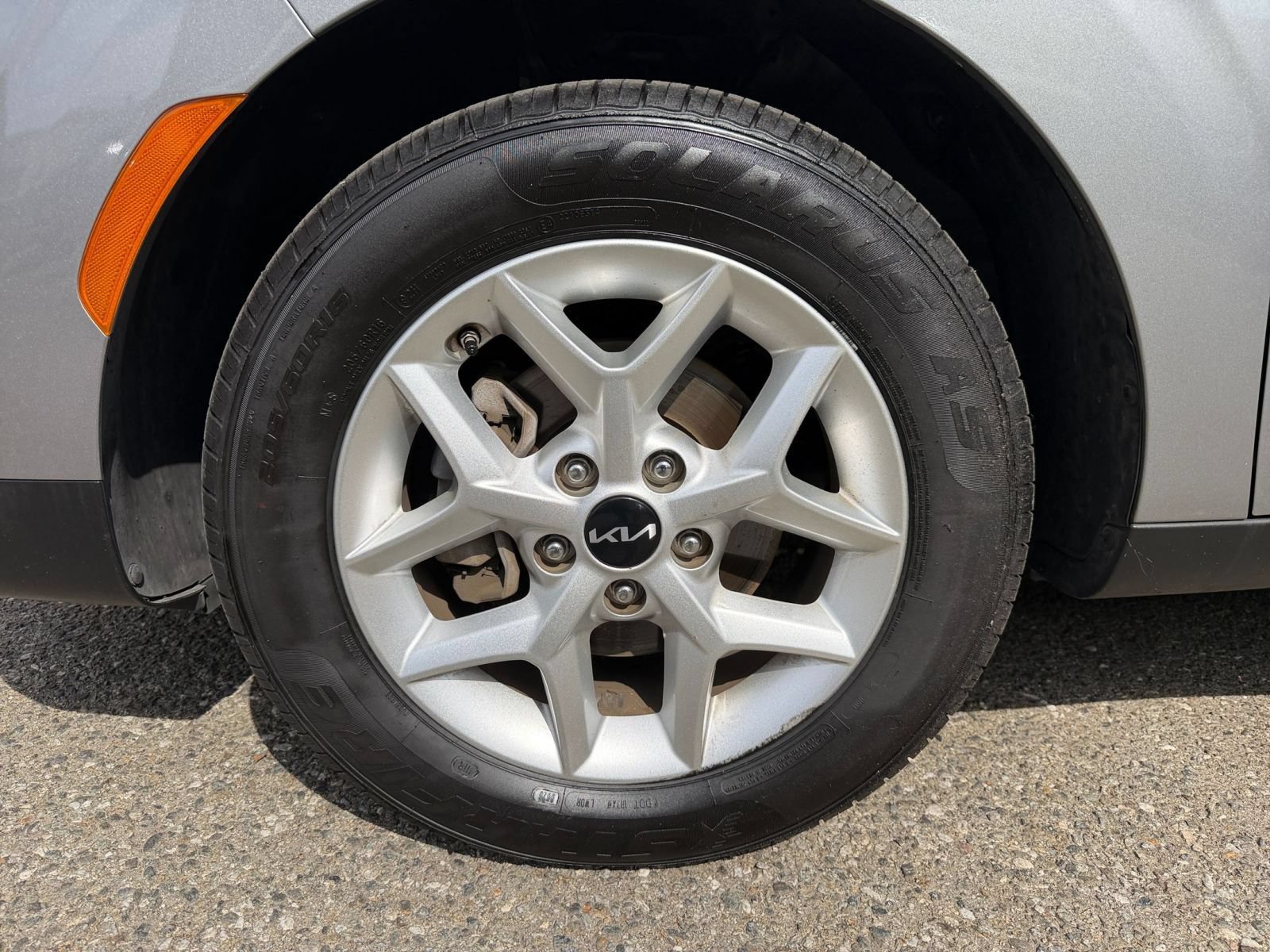 Used 2025 Kia Soul LX w/ LX Technology Package FWD image 27