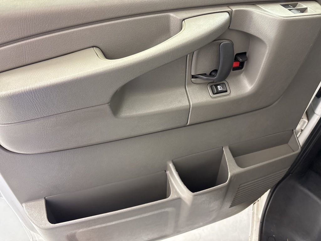 Used 2014 Chevrolet Express 1500 LS RWD image 28