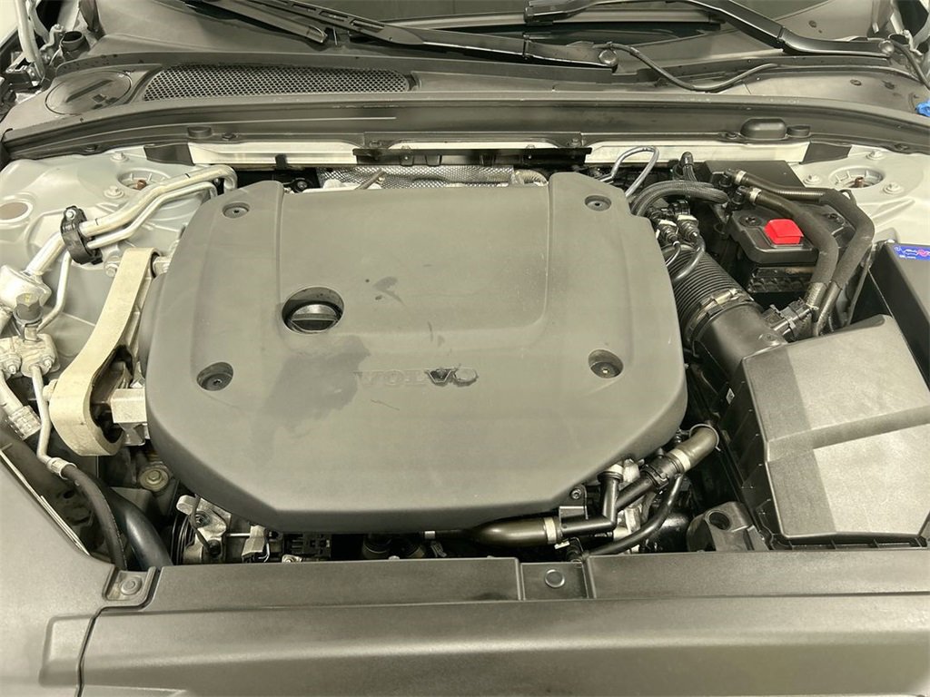 Used 2024 Volvo V90 B6 Cross Country Ultimate image 25