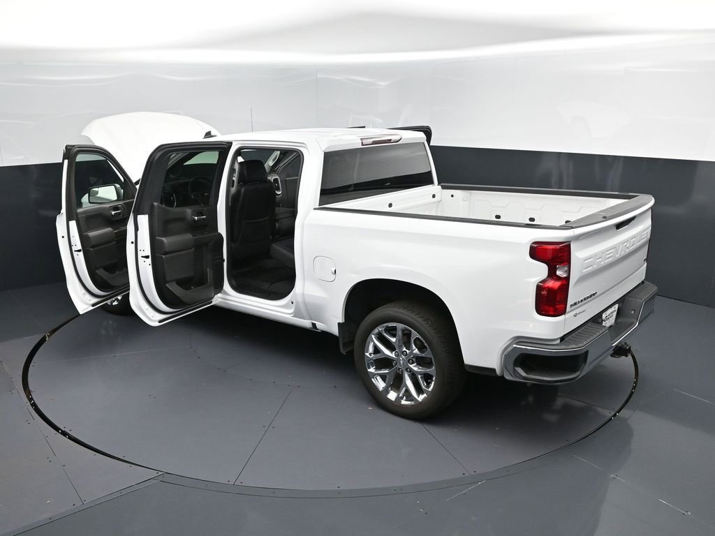 Used 2022 Chevrolet Silverado 1500 LT image 2