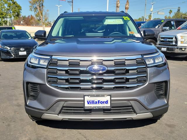 Used 2025 Ford Explorer Active RWD image 26