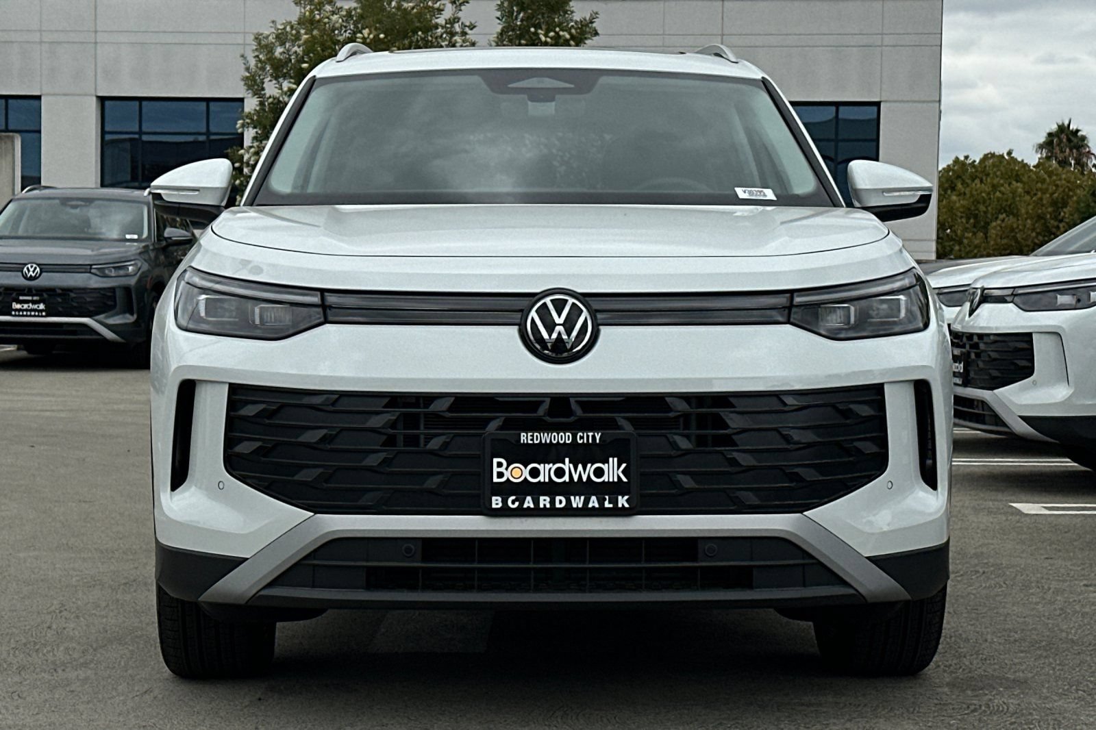 New 2026 Volkswagen Tiguan SE AWD/4WD image 9