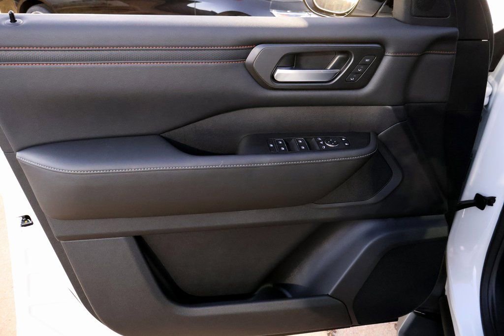 New 2026 Nissan Armada PRO-4X w/ Captain's Chari Seat Package image 14