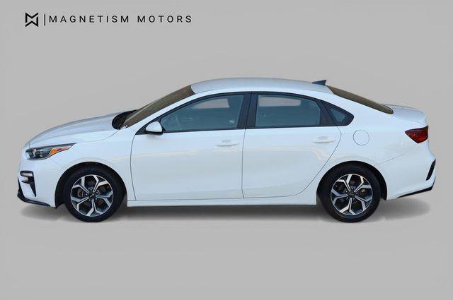 Used 2021 Kia Forte LXS image 2