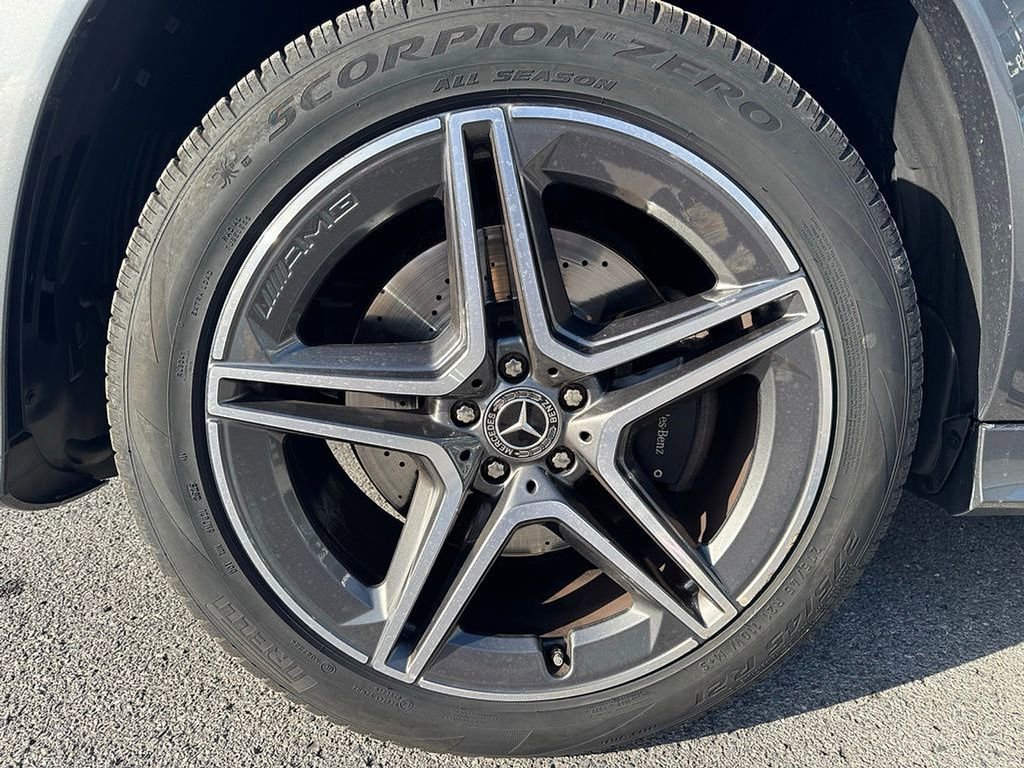 Used 2024 Mercedes-Benz GLS 450 4MATIC image 12