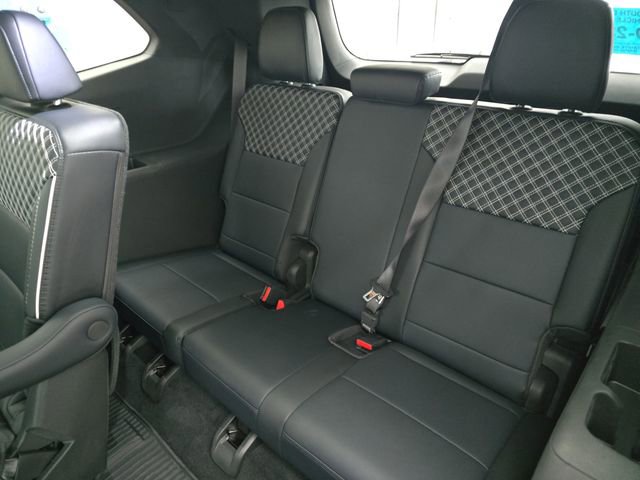 New 2026 GMC Acadia Denali w/ Super Cruise Package image 37