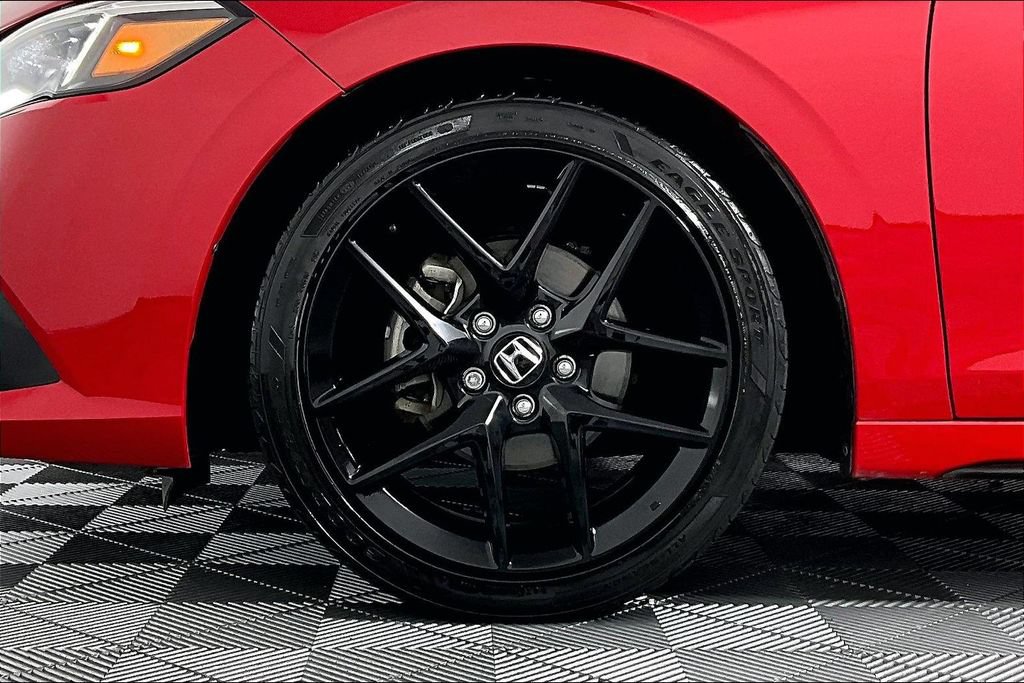 Used 2023 Honda Civic Sport image 8