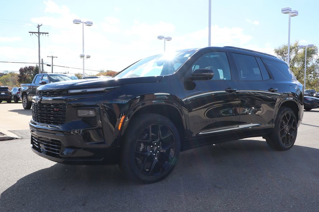 Used 2024 Chevrolet Traverse RS w/ LPO, Floor Liner Package image 8
