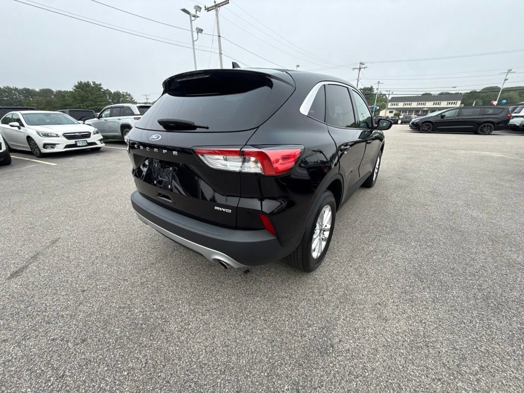 Used 2022 Ford Escape SE AWD/4WD image 5