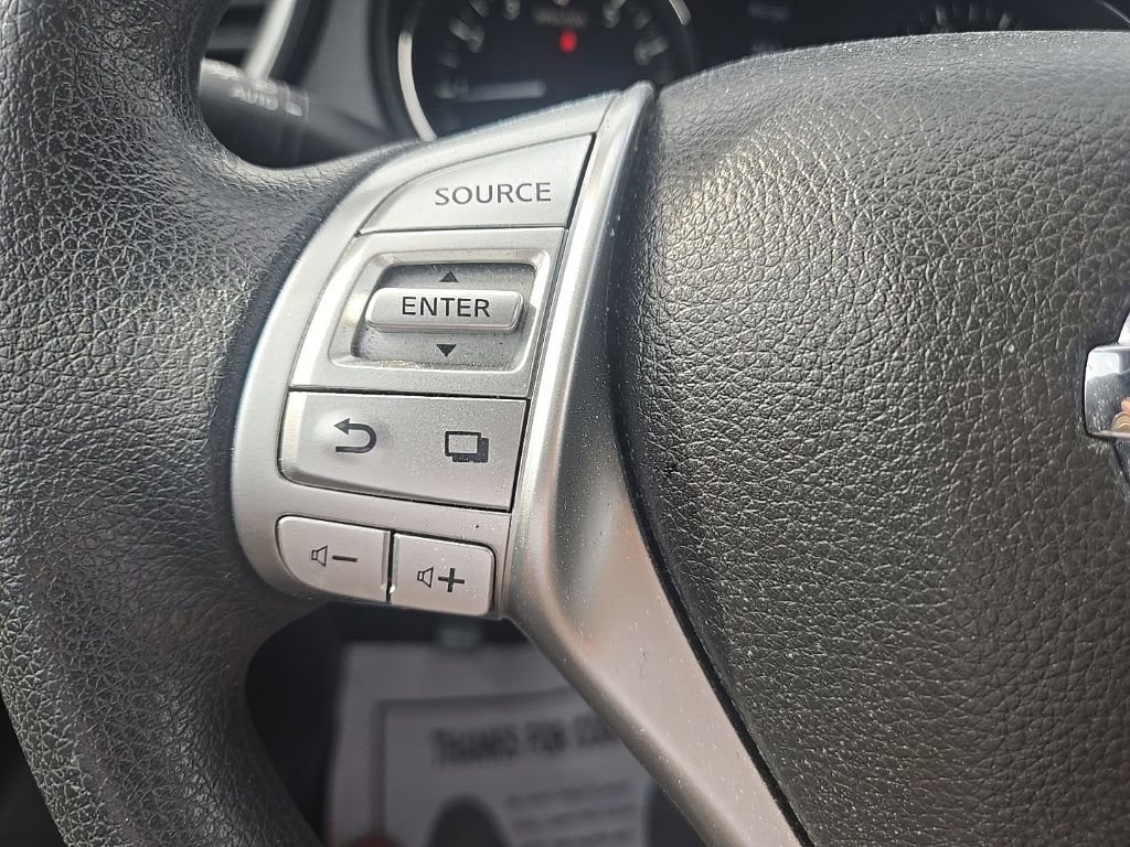 Used 2015 Nissan Rogue SV AWD/4WD image 19