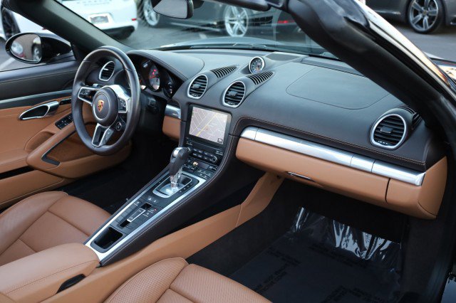 Used 2018 Porsche 718 Boxster S image 45