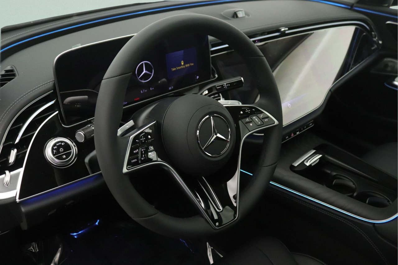 New 2026 Mercedes-Benz E 450 4MATIC Sedan image 4