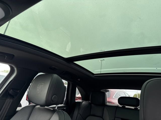 Used 2024 Porsche Macan Base image 37