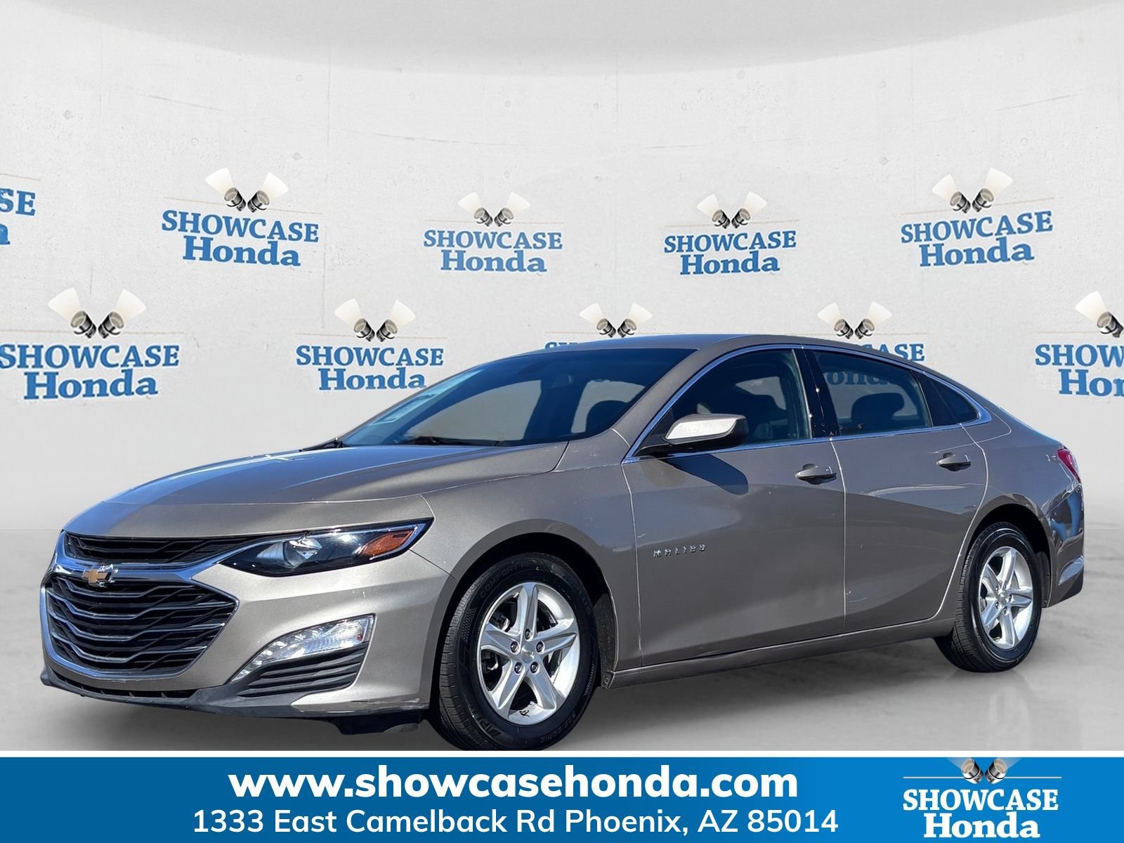 Used 2022 Chevrolet Malibu LT FWD image 1