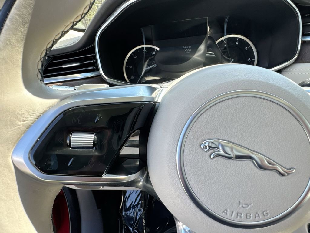 Used 2022 Jaguar F-PACE S image 17