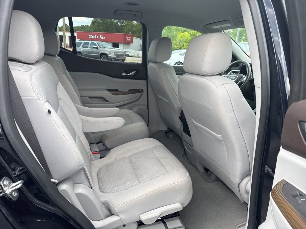 Used 2021 GMC Acadia SLE image 9