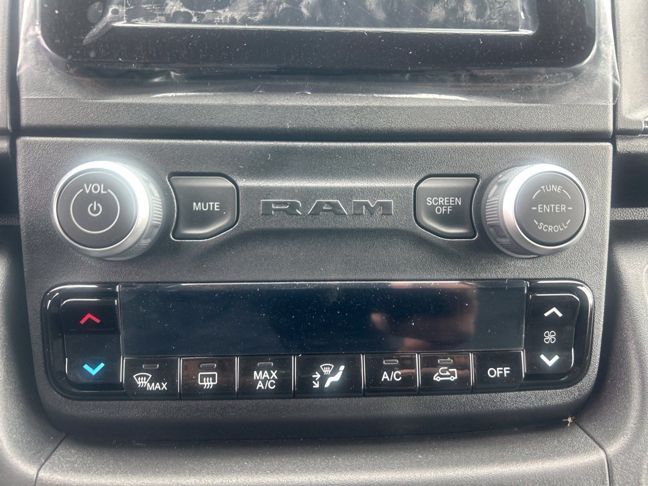 New 2027 RAM ProMaster 3500 w/ Safety Group FWD image 23