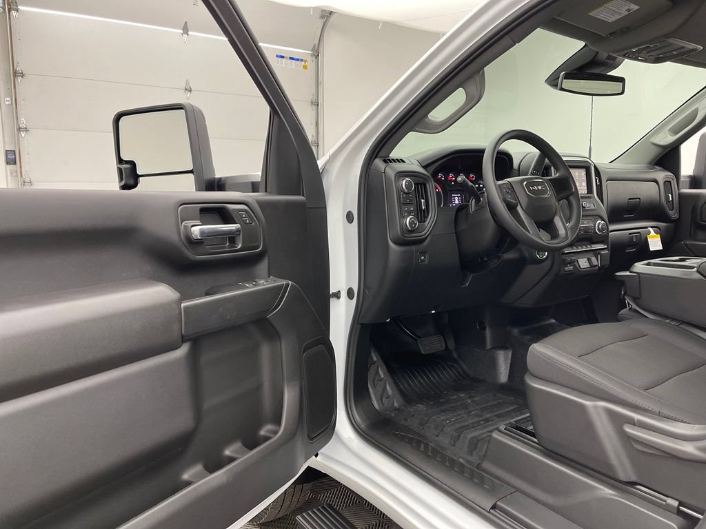 New 2026 GMC Sierra 3500 Pro AWD/4WD image 16