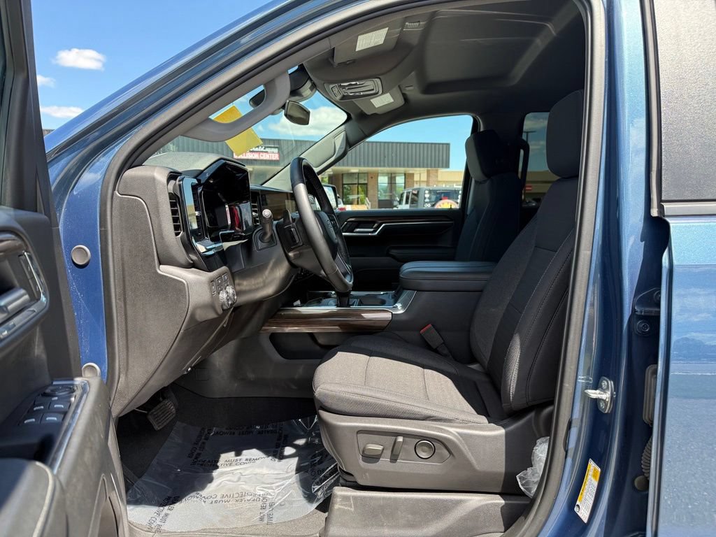 Used 2024 Chevrolet Silverado 1500 RST w/ Protection Package AWD/4WD image 27