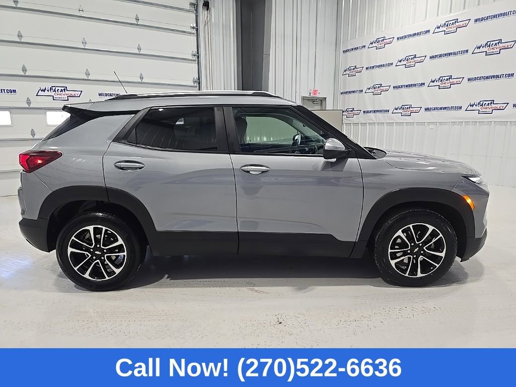 Used 2025 Chevrolet TrailBlazer LT image 9
