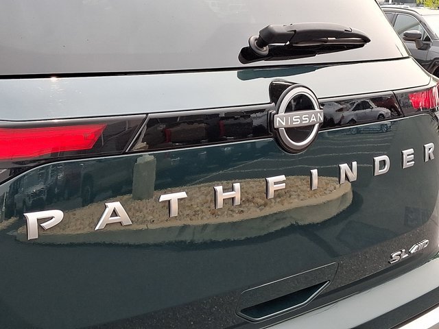 Used 2025 Nissan Pathfinder SL AWD/4WD image 30