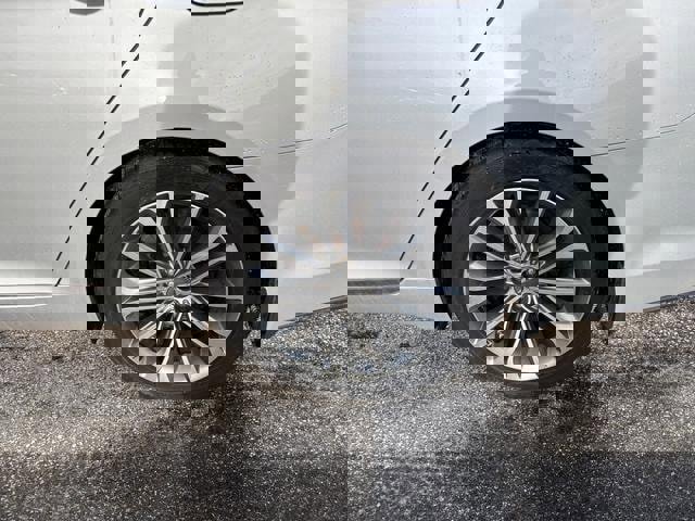 Used 2015 Hyundai Genesis 3.8 w/ Option Group 04 image 27