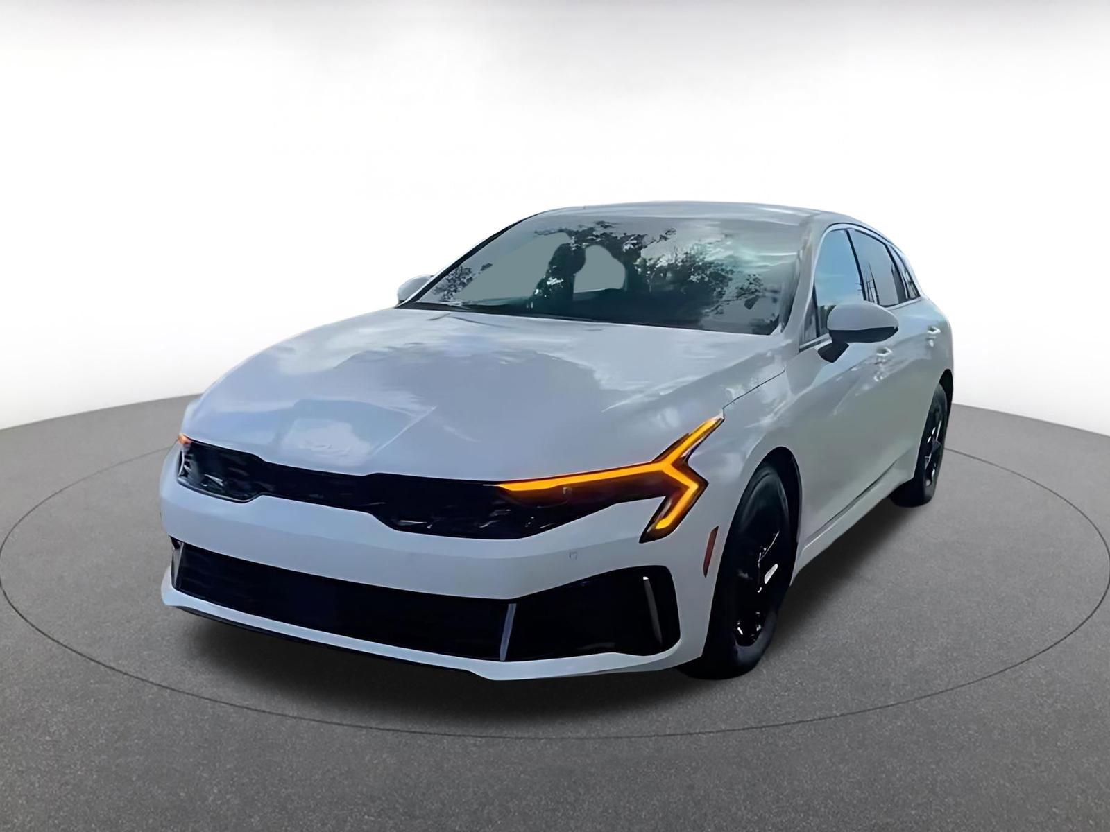 Used 2025 Kia K5 LXS FWD image 7