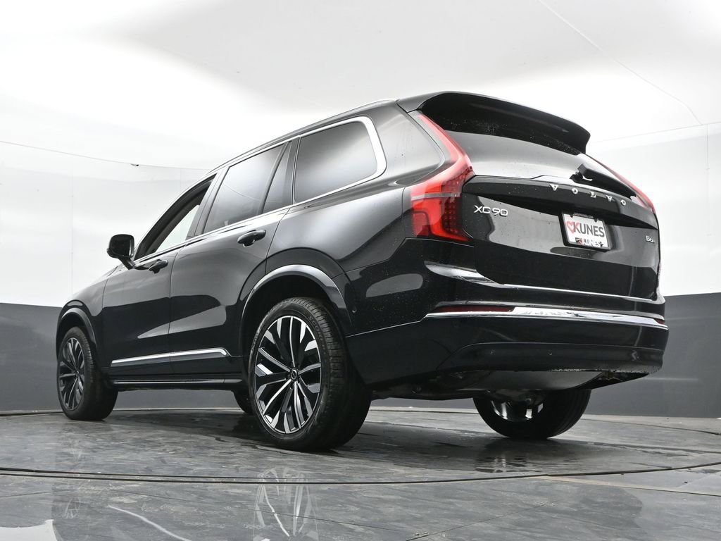 New 2026 Volvo XC90 B6 Plus w/ Protection Package Premier AWD/4WD image 47