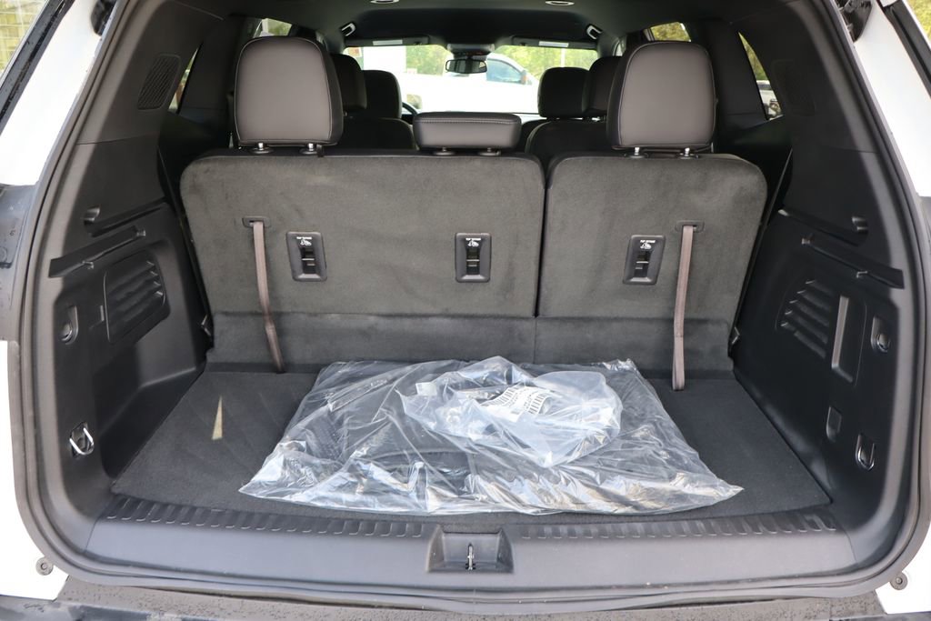 Used 2025 GMC Acadia Elevation w/ Elevation Premium Package FWD image 22