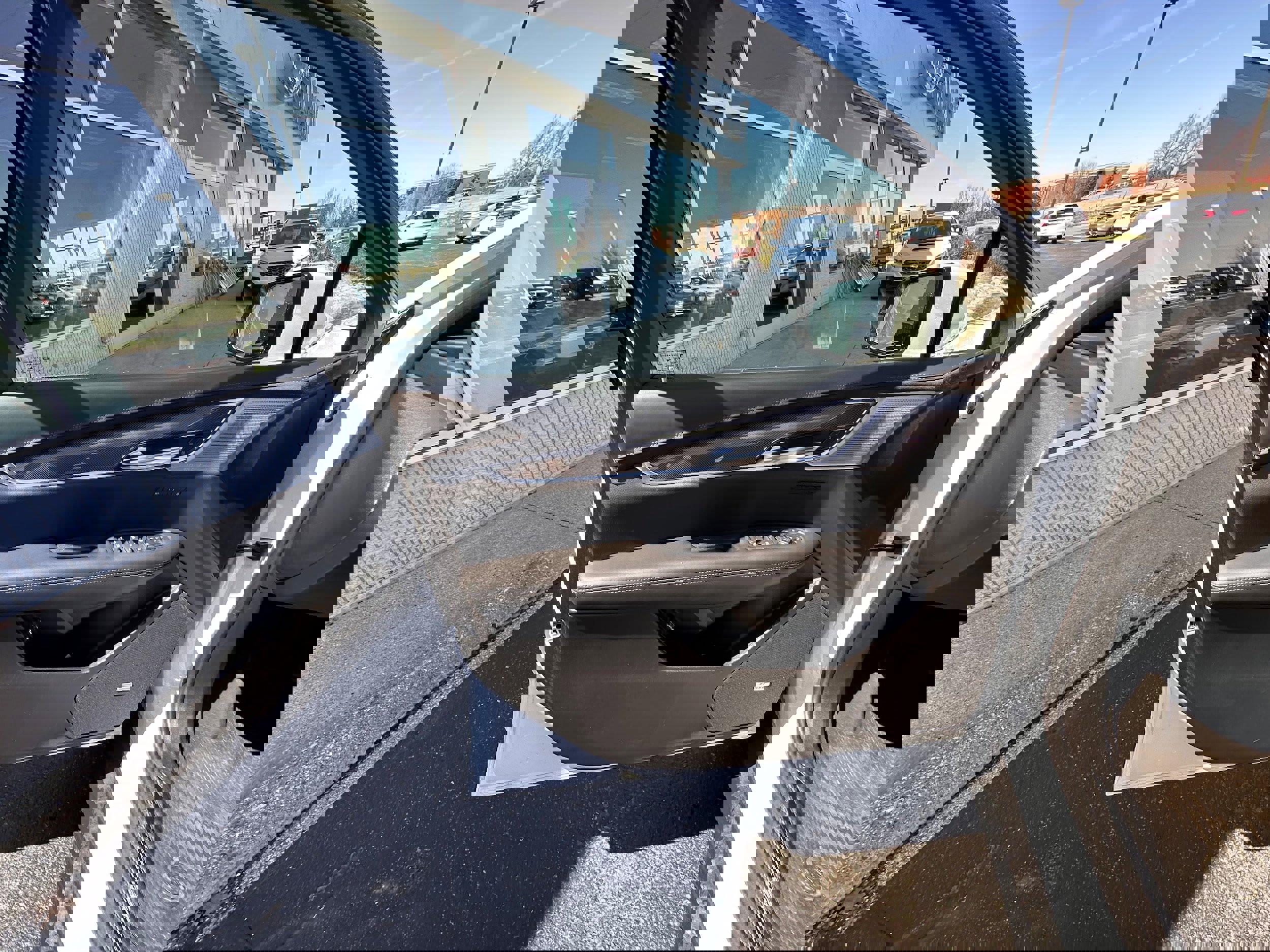 Used 2022 Cadillac XT5 Premium Luxury w/ Platinum Package image 12