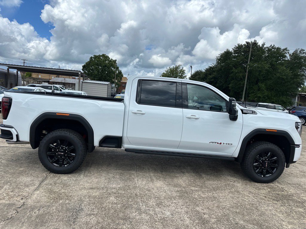 New 2025 GMC Sierra 2500 AT4 w/ AT4 Premium Plus Package image 6