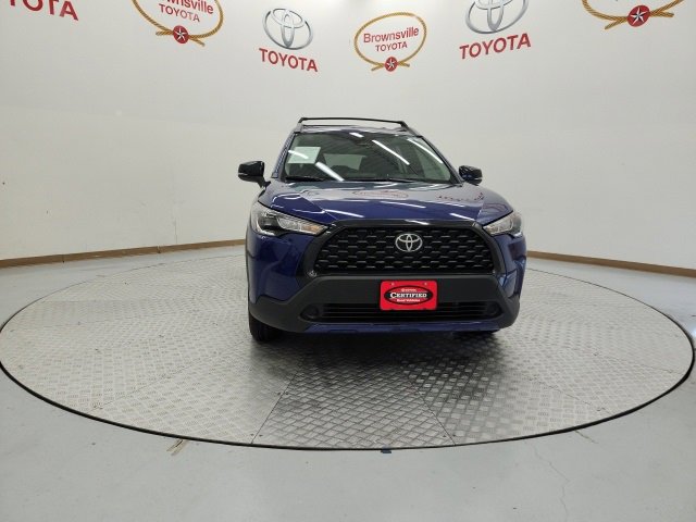 Used 2025 Toyota Corolla Cross LE image 4