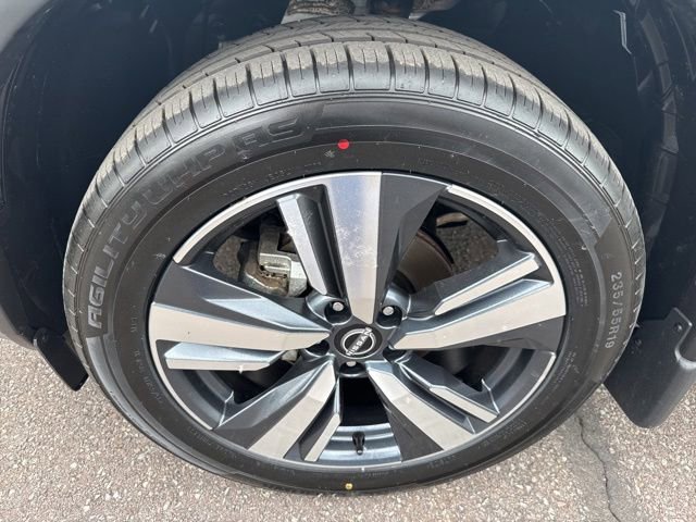Certified 2023 Nissan Rogue SL AWD/4WD image 30