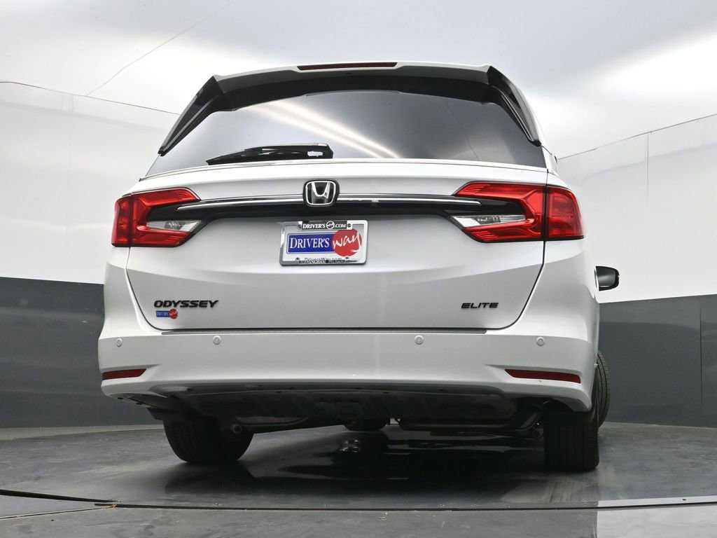 Used 2024 Honda Odyssey Elite image 35