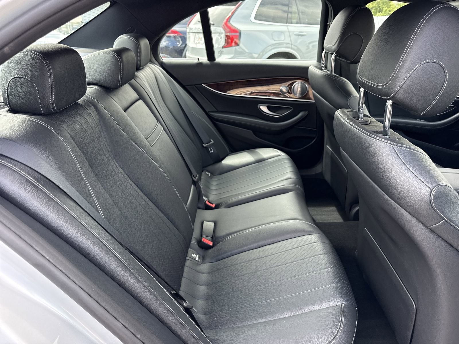Used 2017 Mercedes-Benz E 300 4MATIC image 29