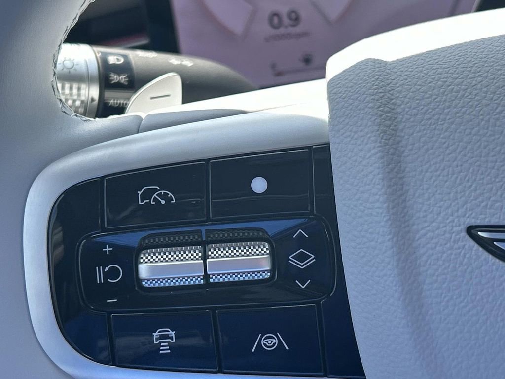 New 2026 Genesis GV70 2.5T Advanced image 30