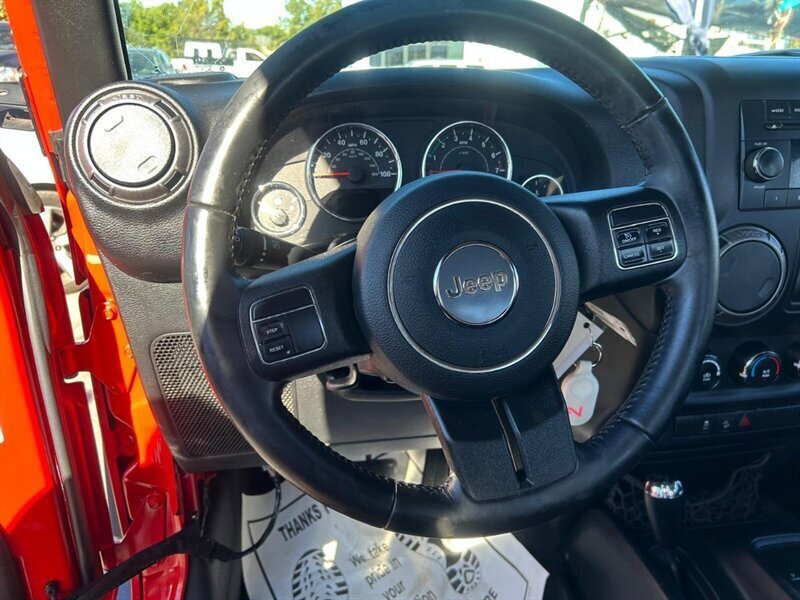 Used 2017 Jeep Wrangler Sport w/ Quick Order Package 24S AWD/4WD image 21