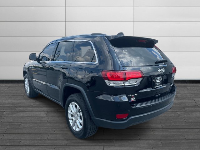 Used 2021 Jeep Grand Cherokee Laredo w/ Security & Convenience Group AWD/4WD image 5
