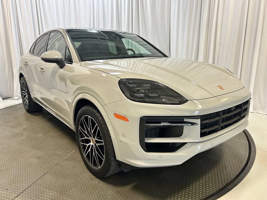 Used 2026 Porsche Cayenne Coupe AWD/4WD image 31