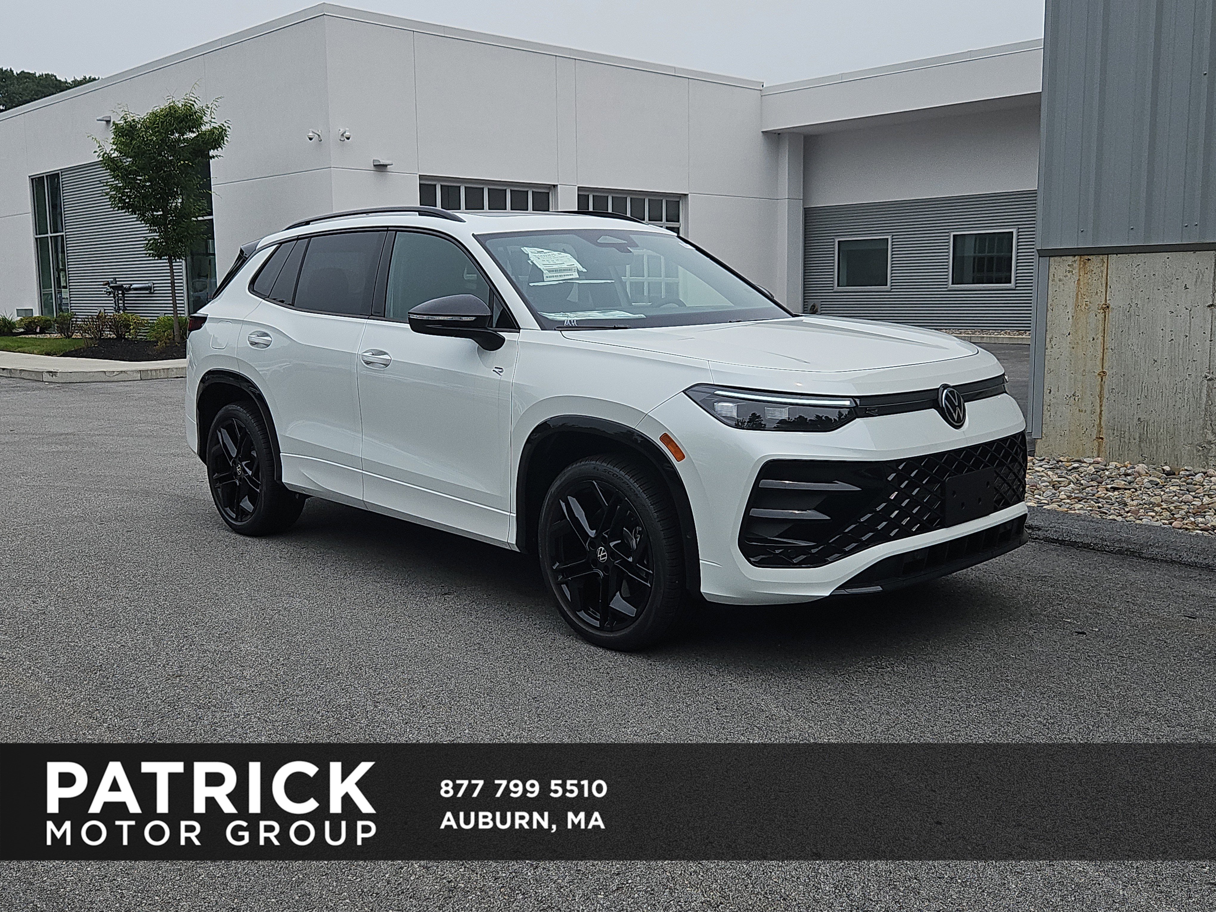 New 2025 Volkswagen Tiguan SE R-Line