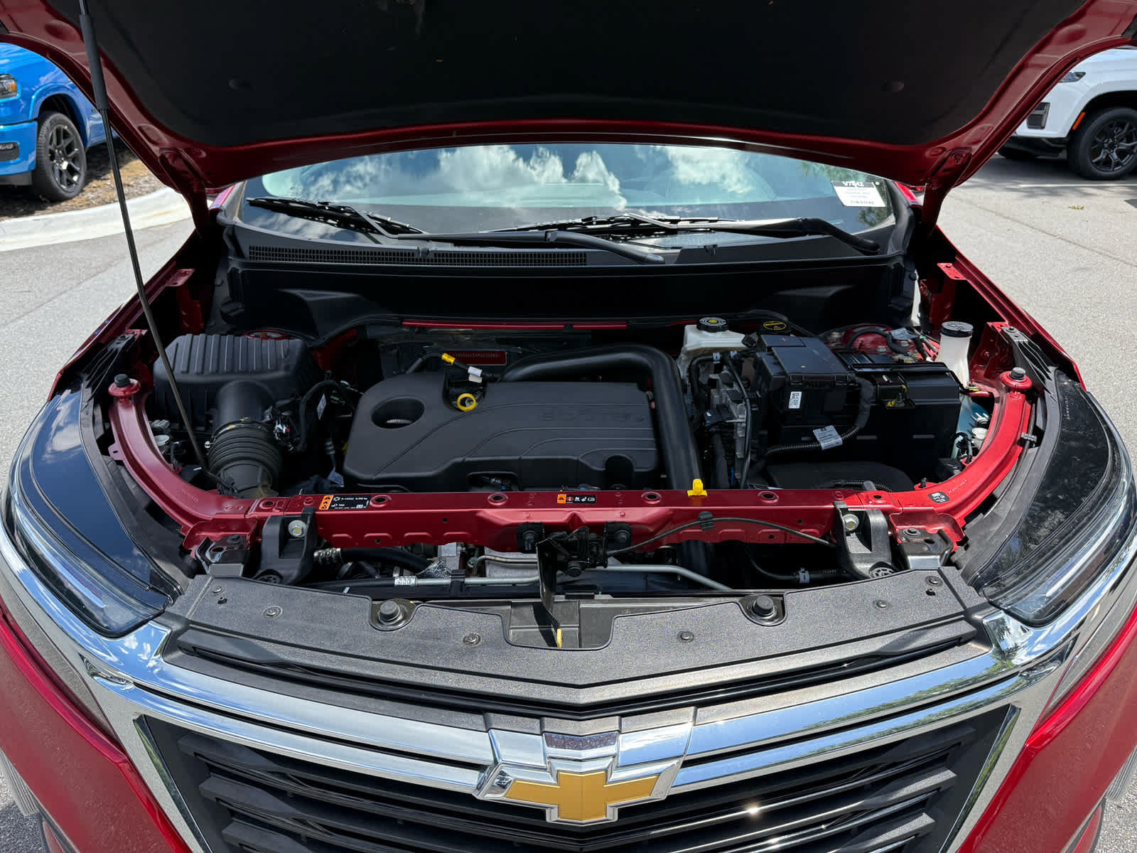 Used 2024 Chevrolet Equinox LT FWD image 29